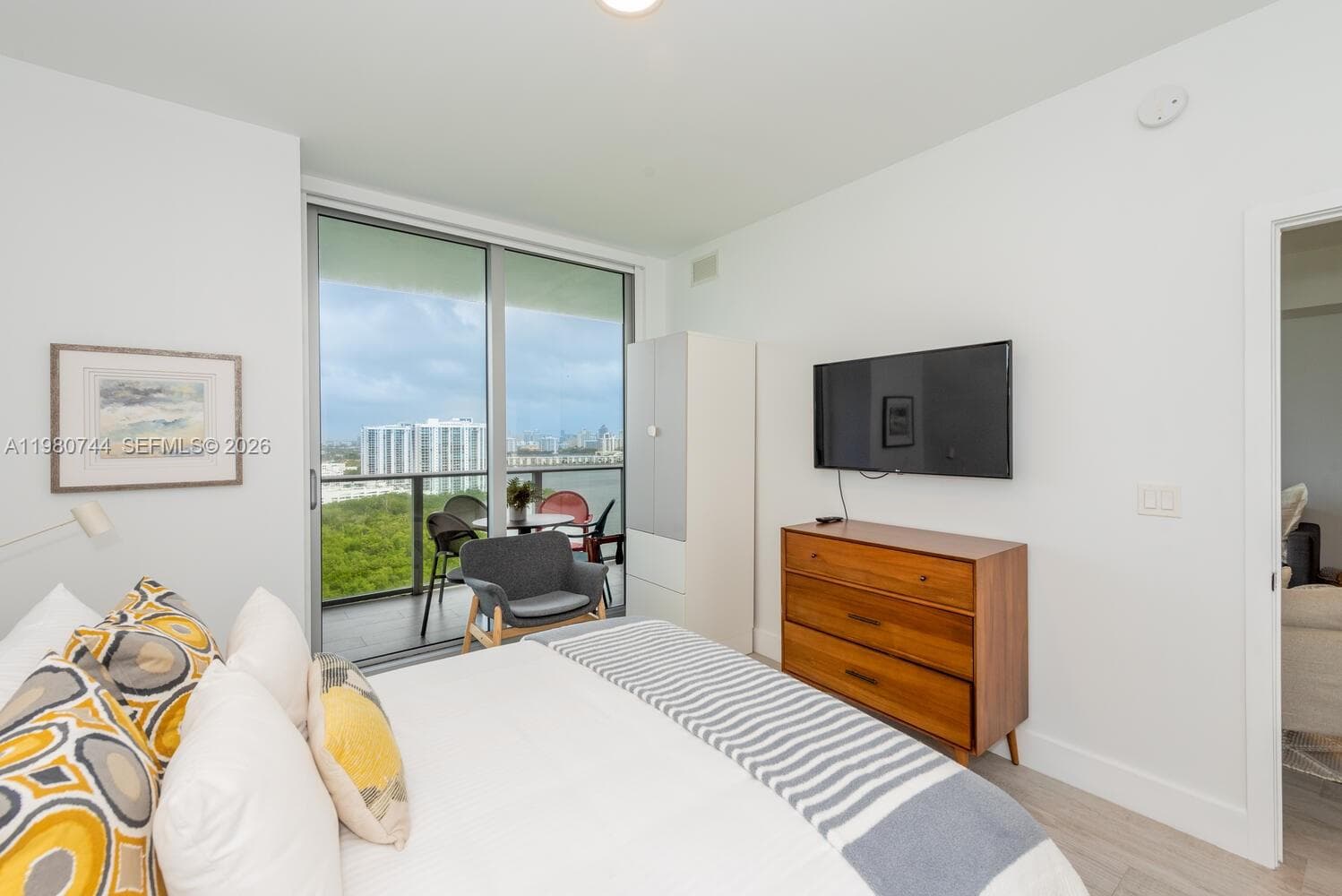 16385 Biscayne Blvd 2304 photo 20