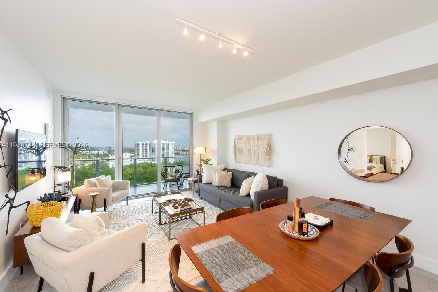 16385 Biscayne Blvd 2304 photo 4