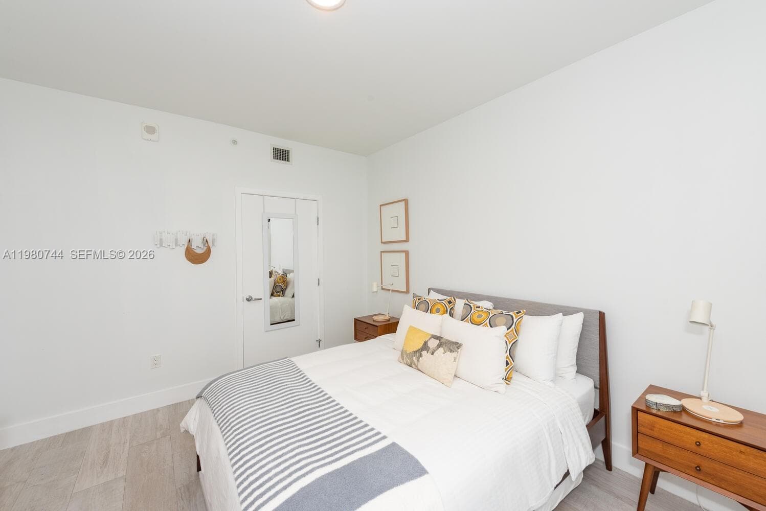 16385 Biscayne Blvd 2304 photo 21