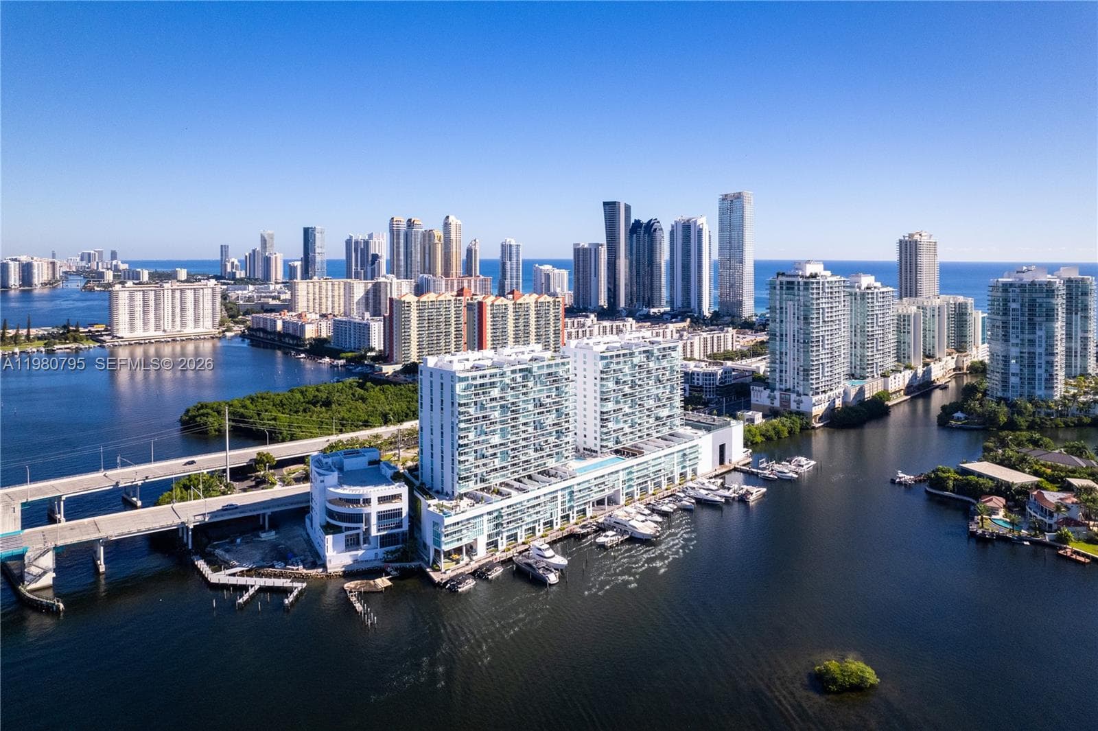 400 Sunny Isles Blvd 2019 photo 2