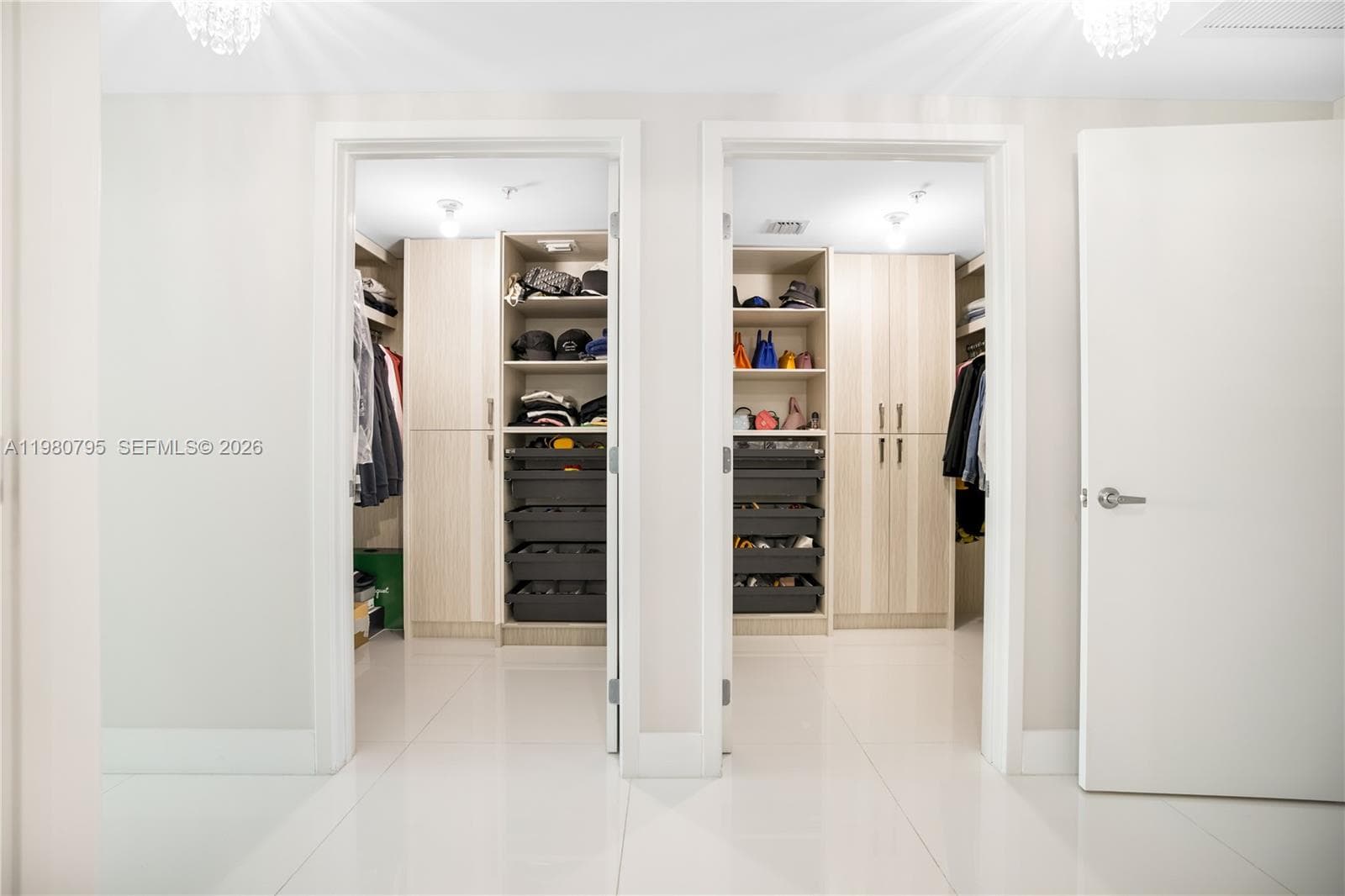 400 Sunny Isles Blvd 2019 photo 15