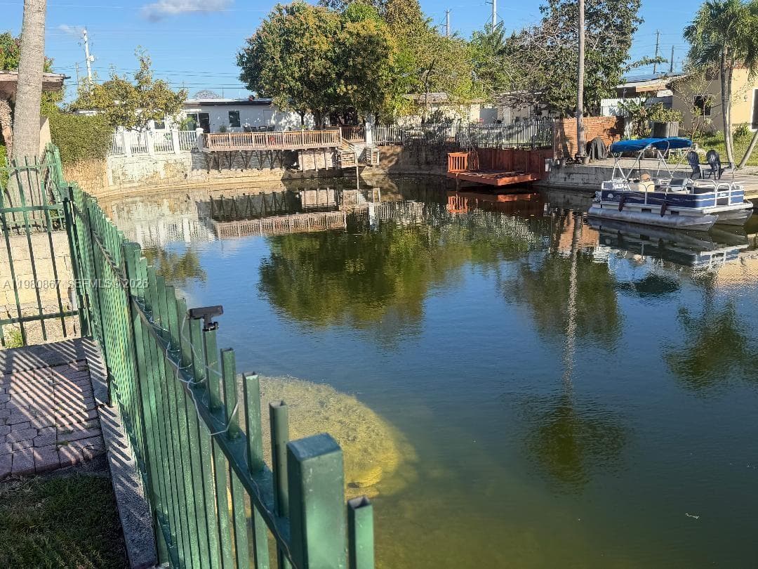 10720 43rd Ln photo 6