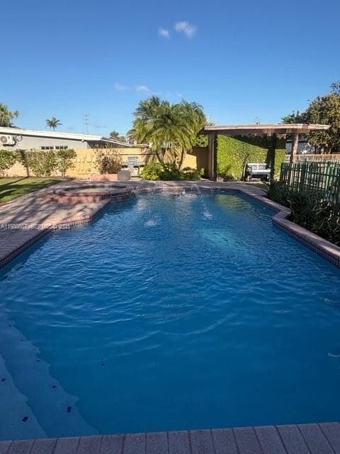 10720 43rd Ln photo 1