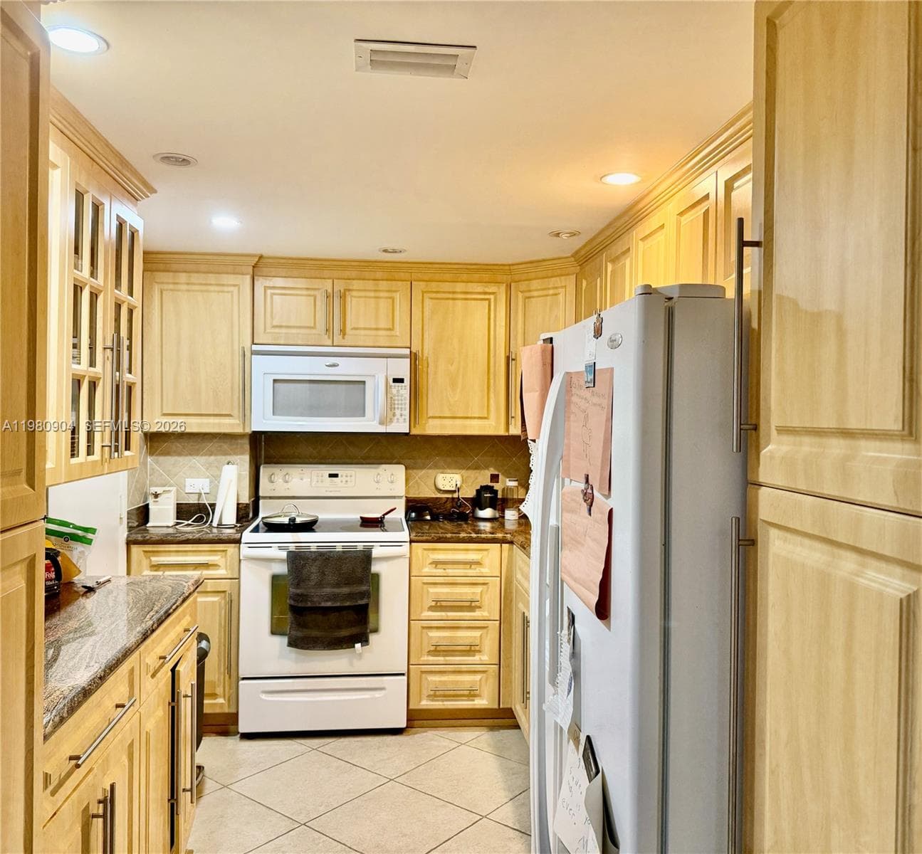 5005 Collins Ave 304 photo 10