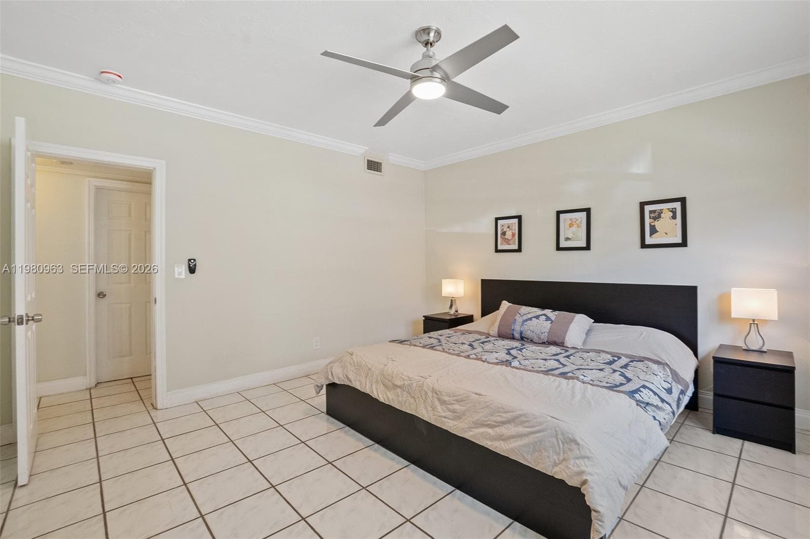 2200 Ocean Dr N103 photo 14