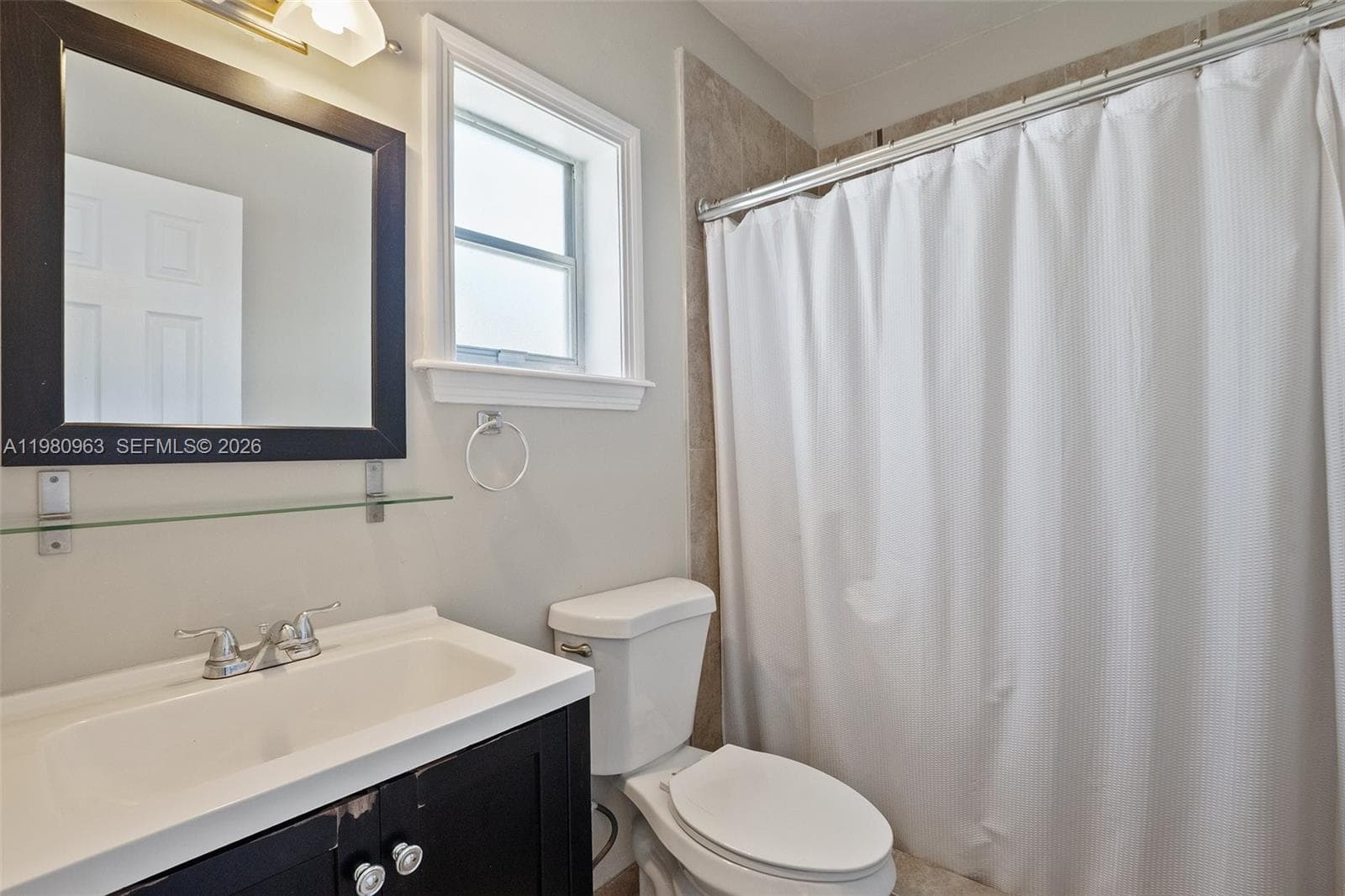 2200 Ocean Dr N103 photo 15