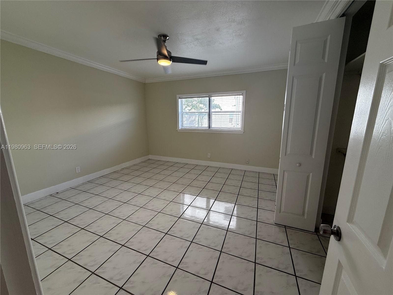 2200 Ocean Dr N103 photo 11