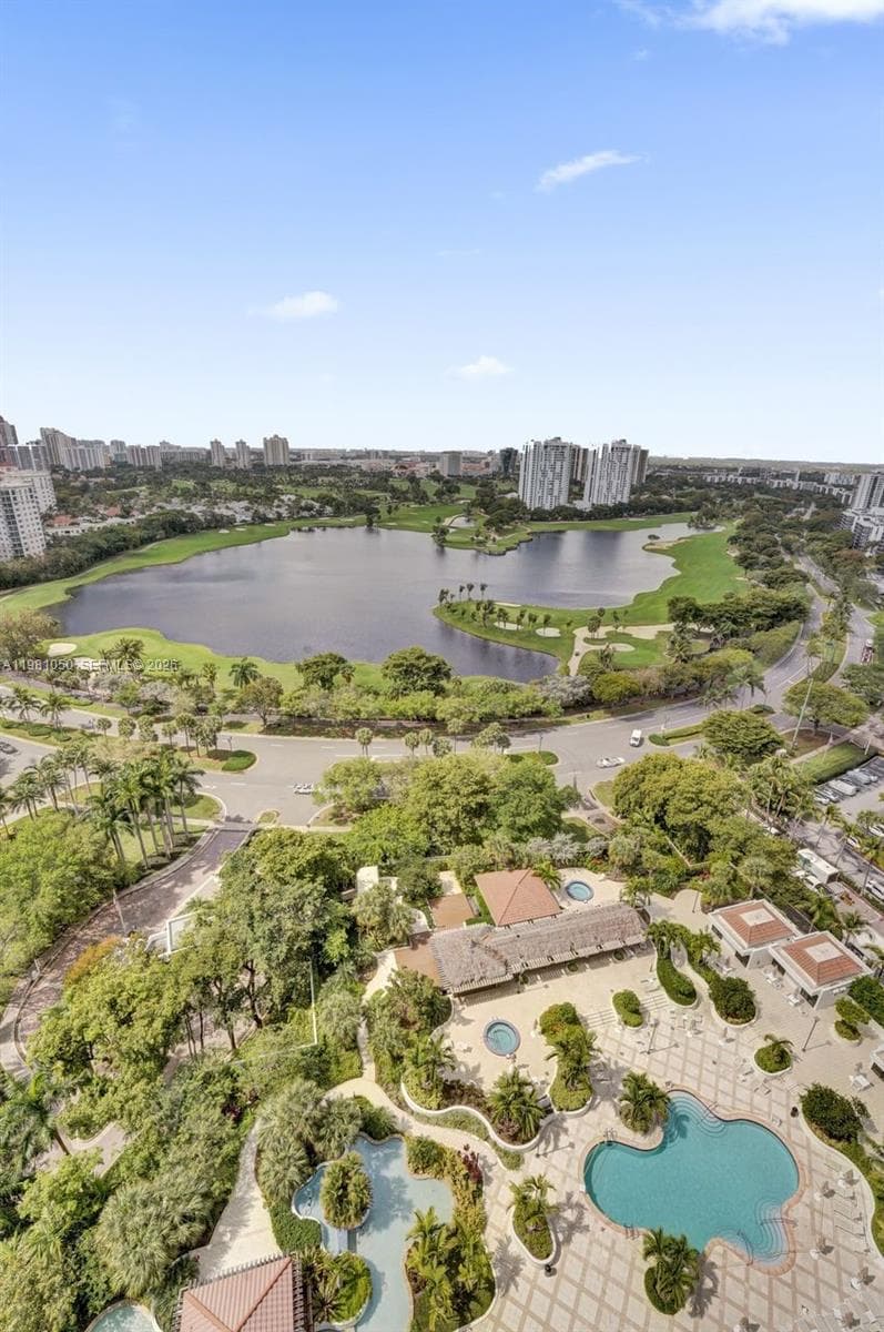 20281 Country Club Dr 2209 photo 7