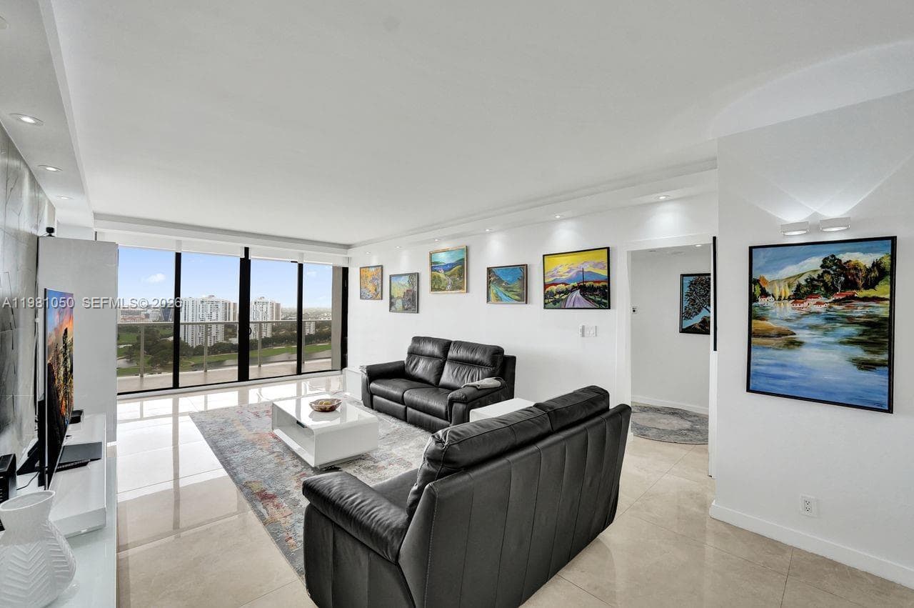 20281 Country Club Dr 2209 photo 9