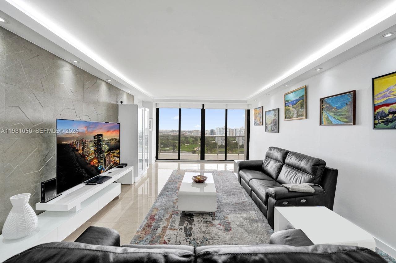 20281 Country Club Dr 2209 photo 11