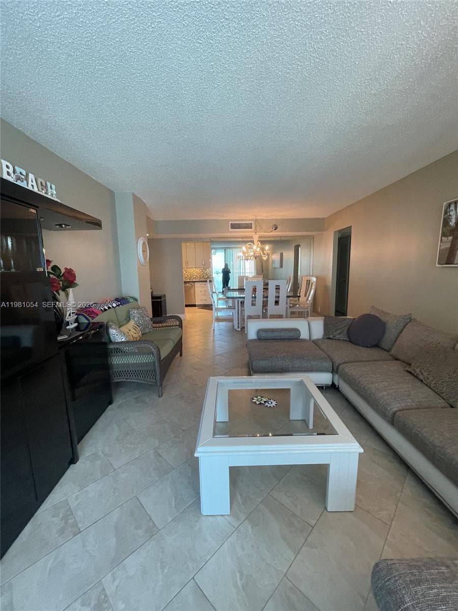 1410 S Ocean Dr 402 photo 7