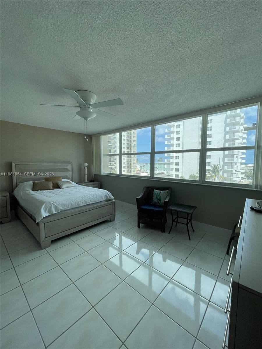 1410 S Ocean Dr 402 photo 10