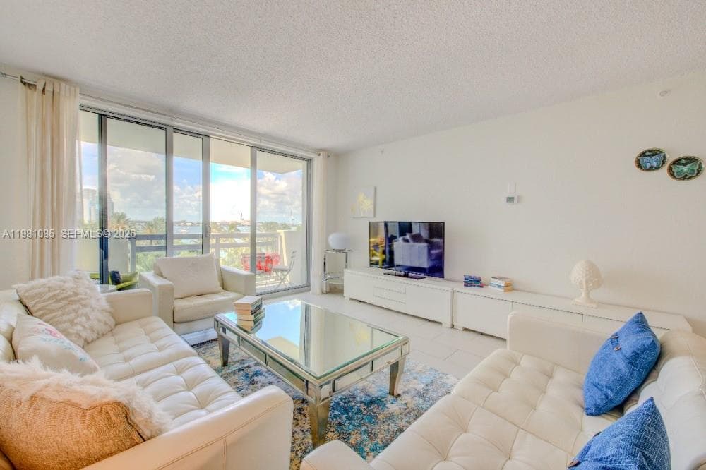 1500 Bay Rd 528S photo 2