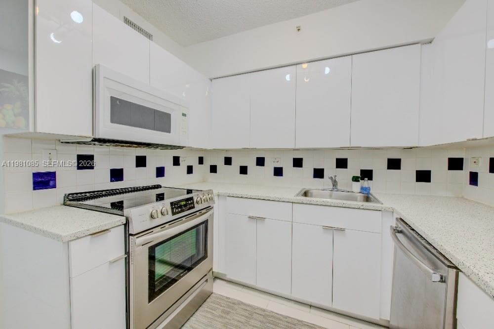 1500 Bay Rd 528S photo 9