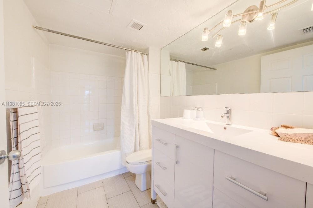1500 Bay Rd 528S photo 4