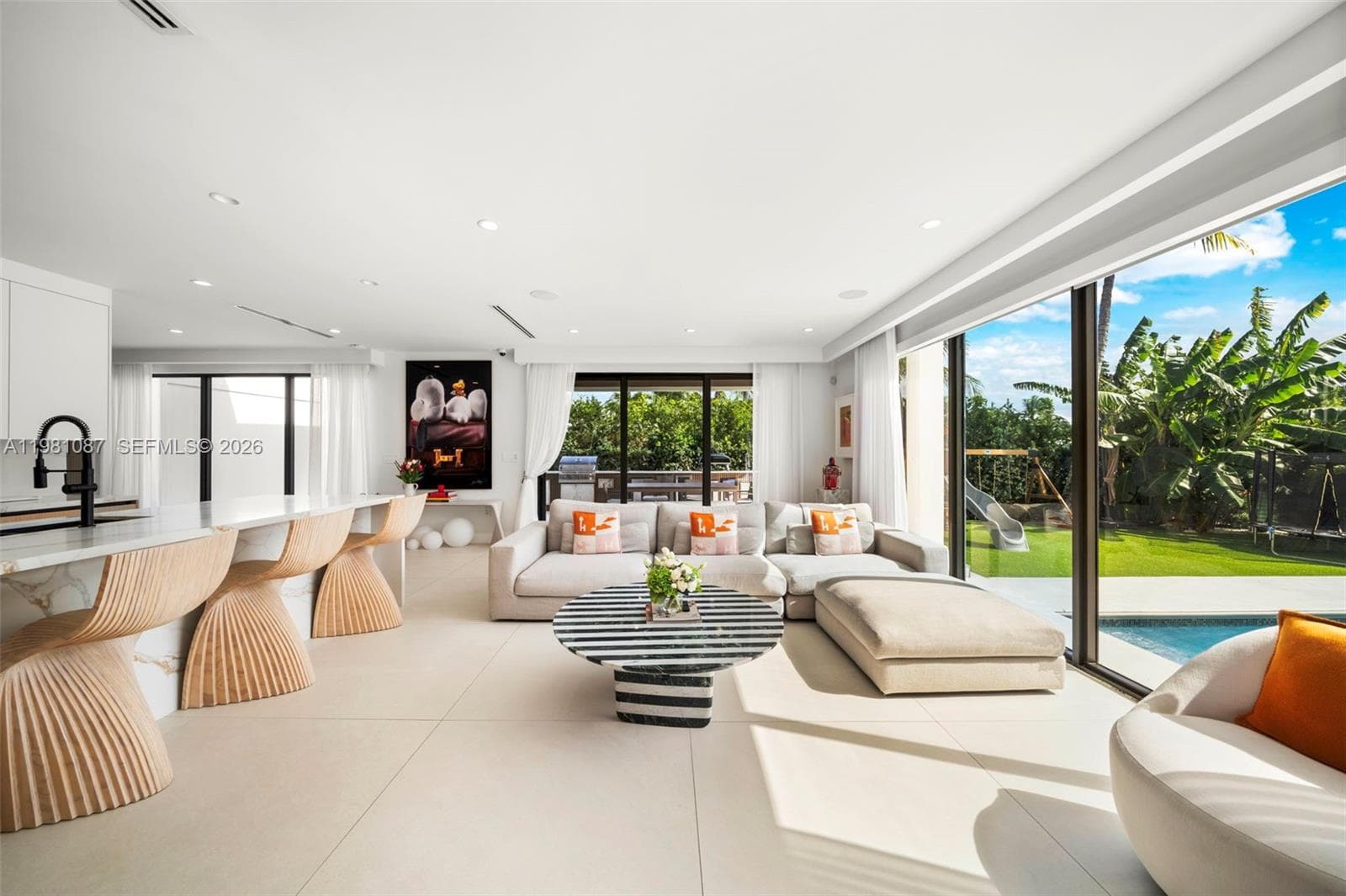 710 Shore Dr photo 17