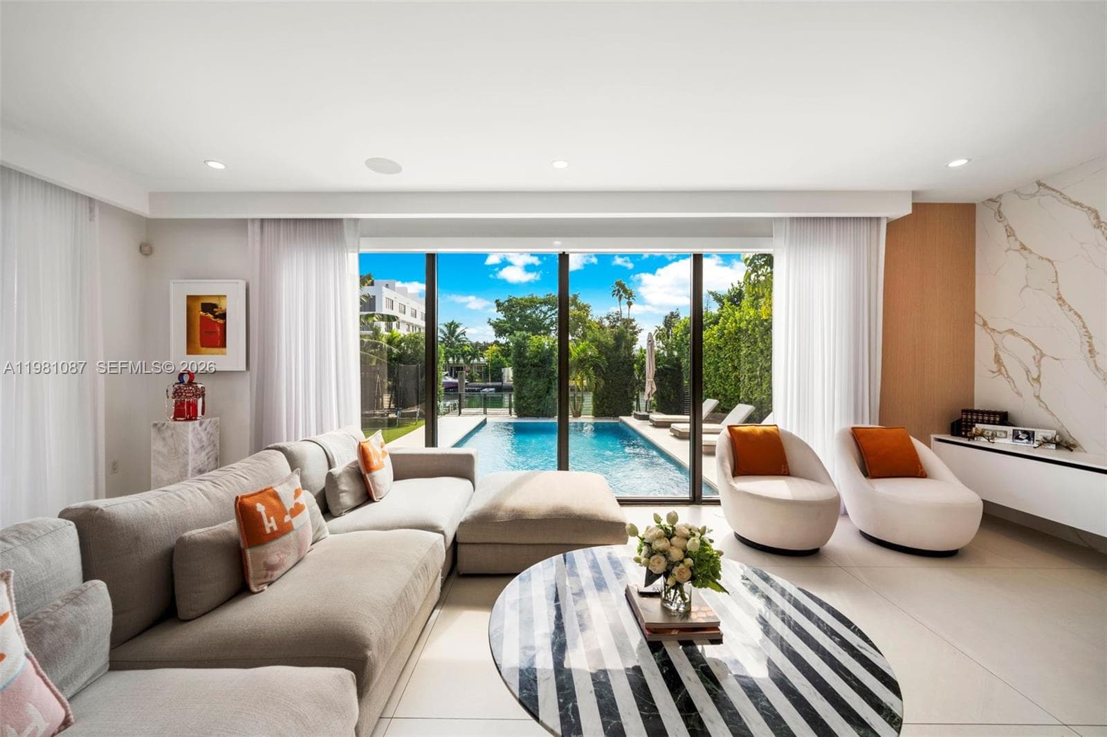 710 Shore Dr photo 18