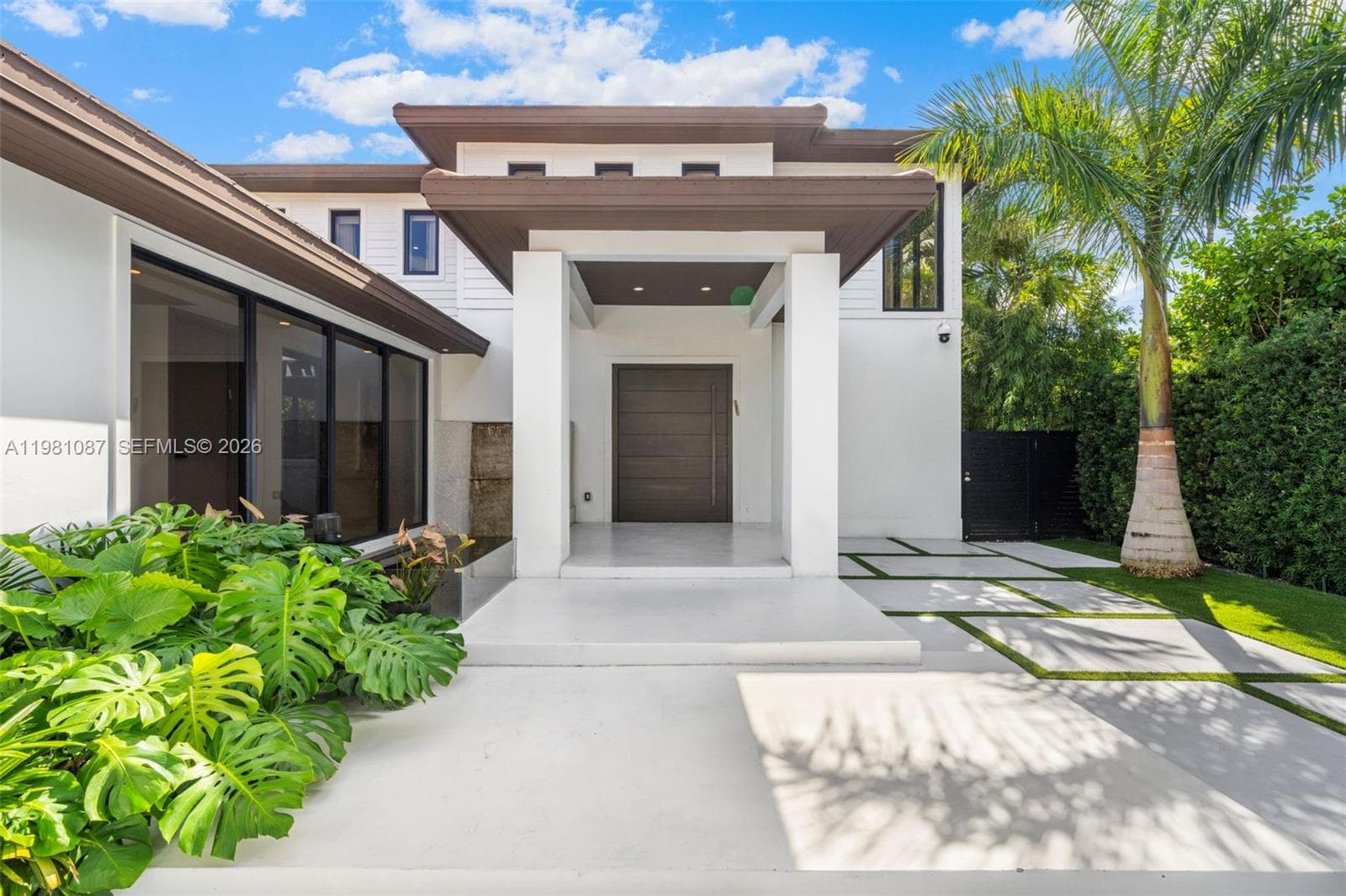 710 Shore Dr photo 4