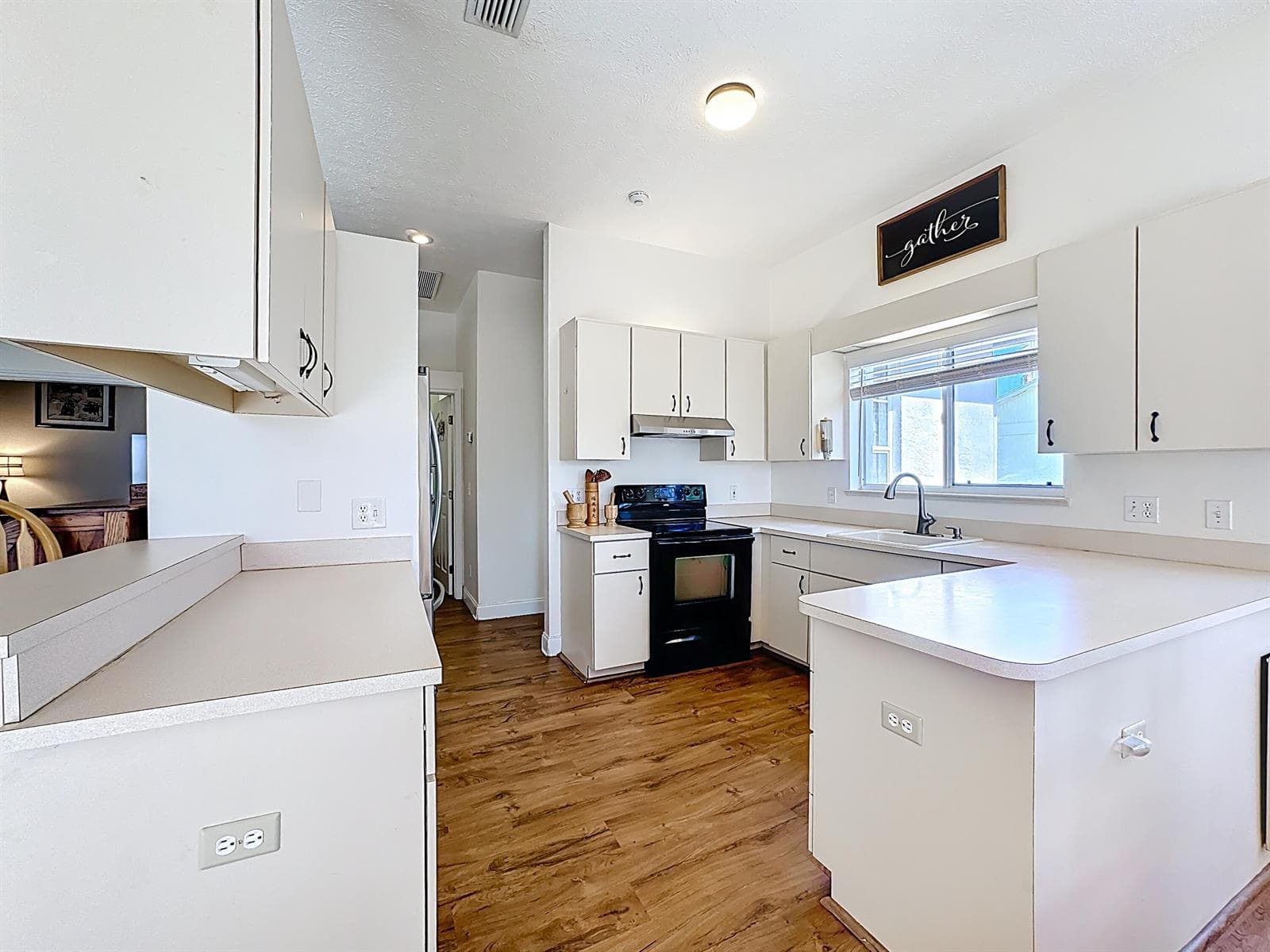 2342 SE Grand Drive photo 8