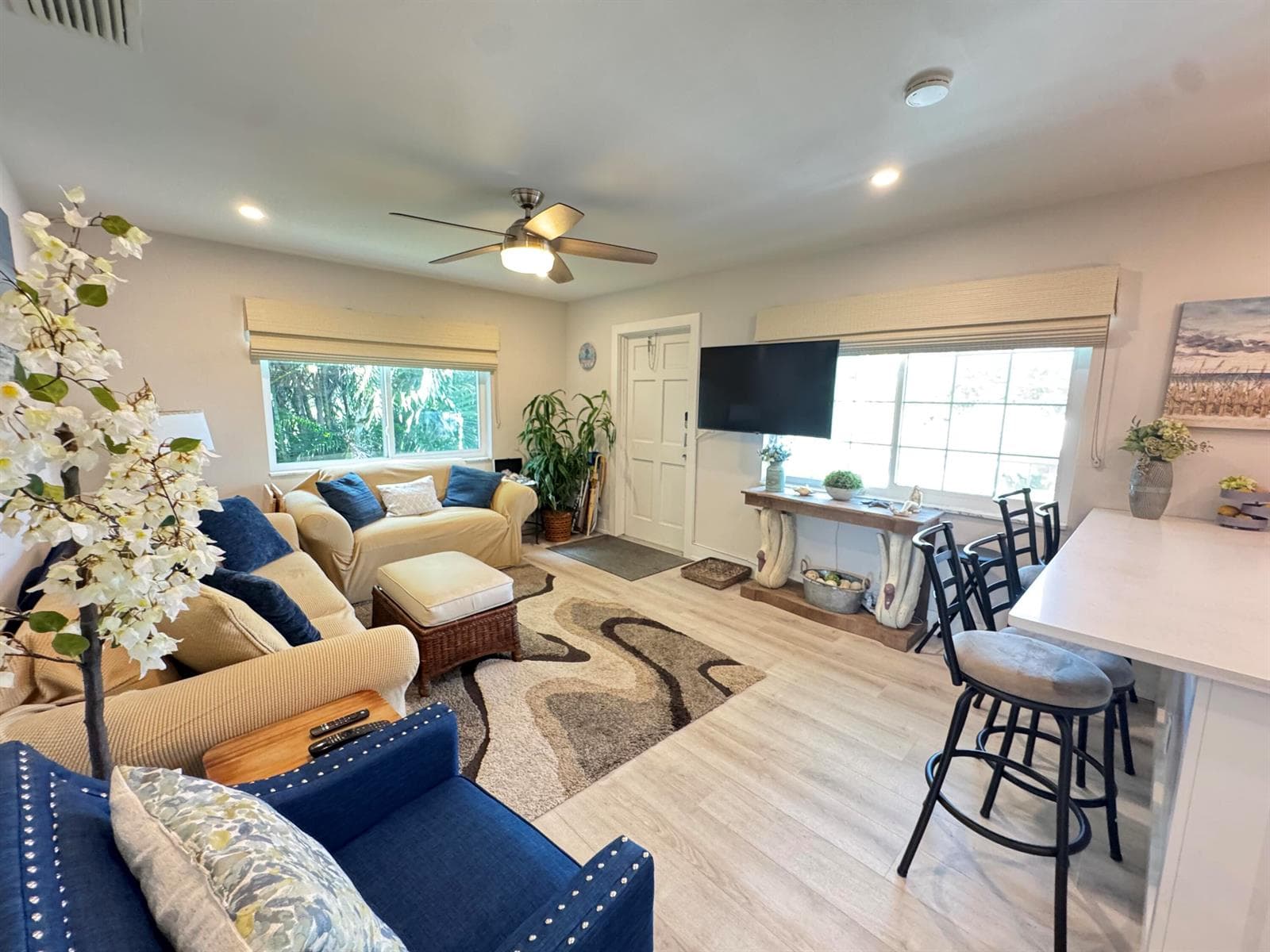 5505 N Ocean Boulevard 2-204 photo 2