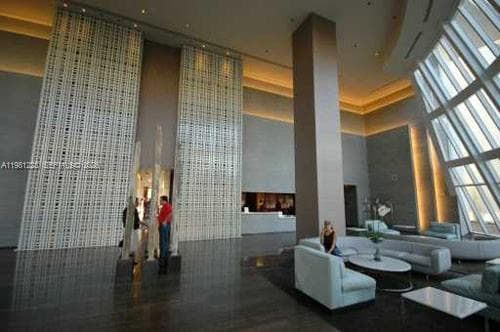 1830 Ocean Dr 4606 photo 23