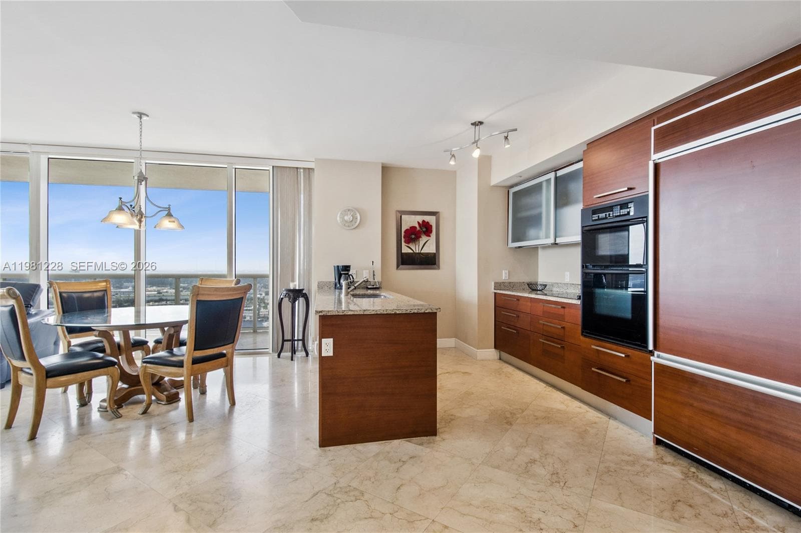 1830 S Ocean Dr 4606 photo 3