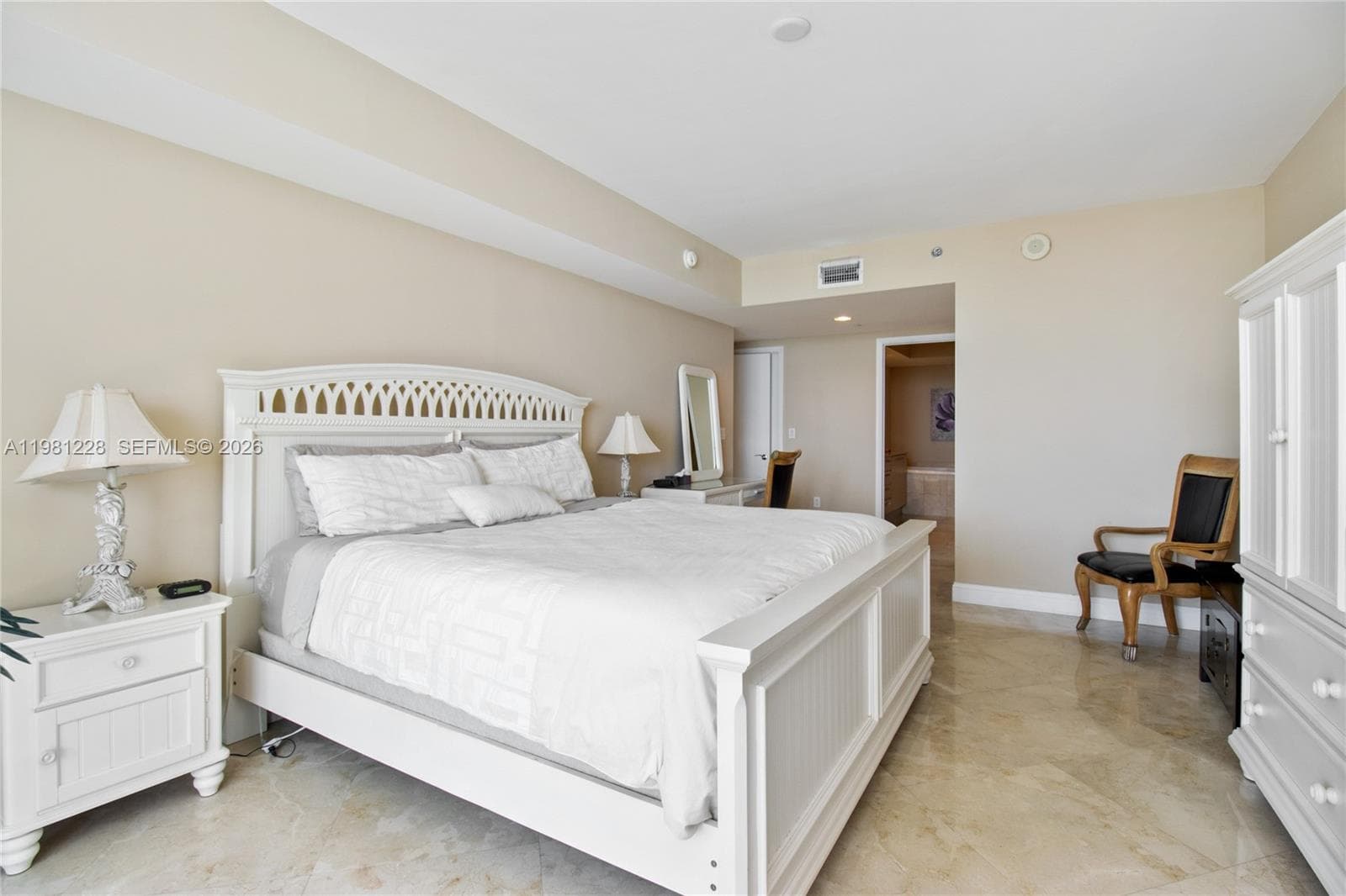 1830 S Ocean Dr 4606 photo 9