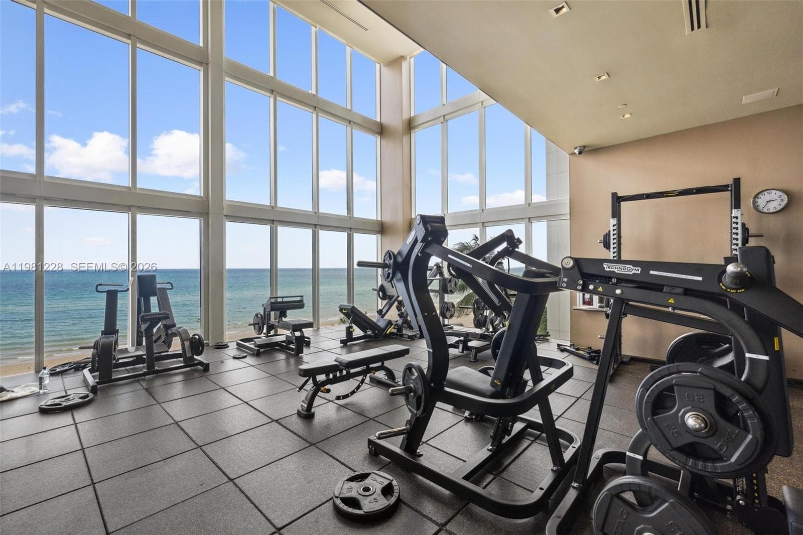 1830 S Ocean Dr 4606 photo 24