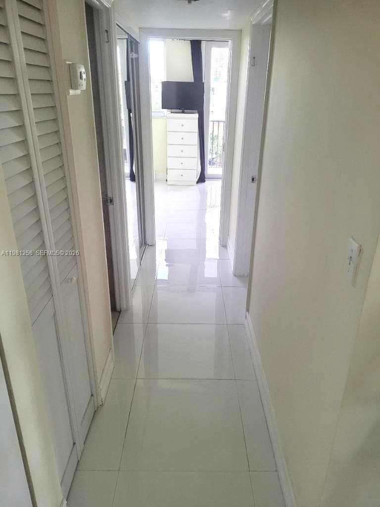 3703 NE 166th St 401 photo 17