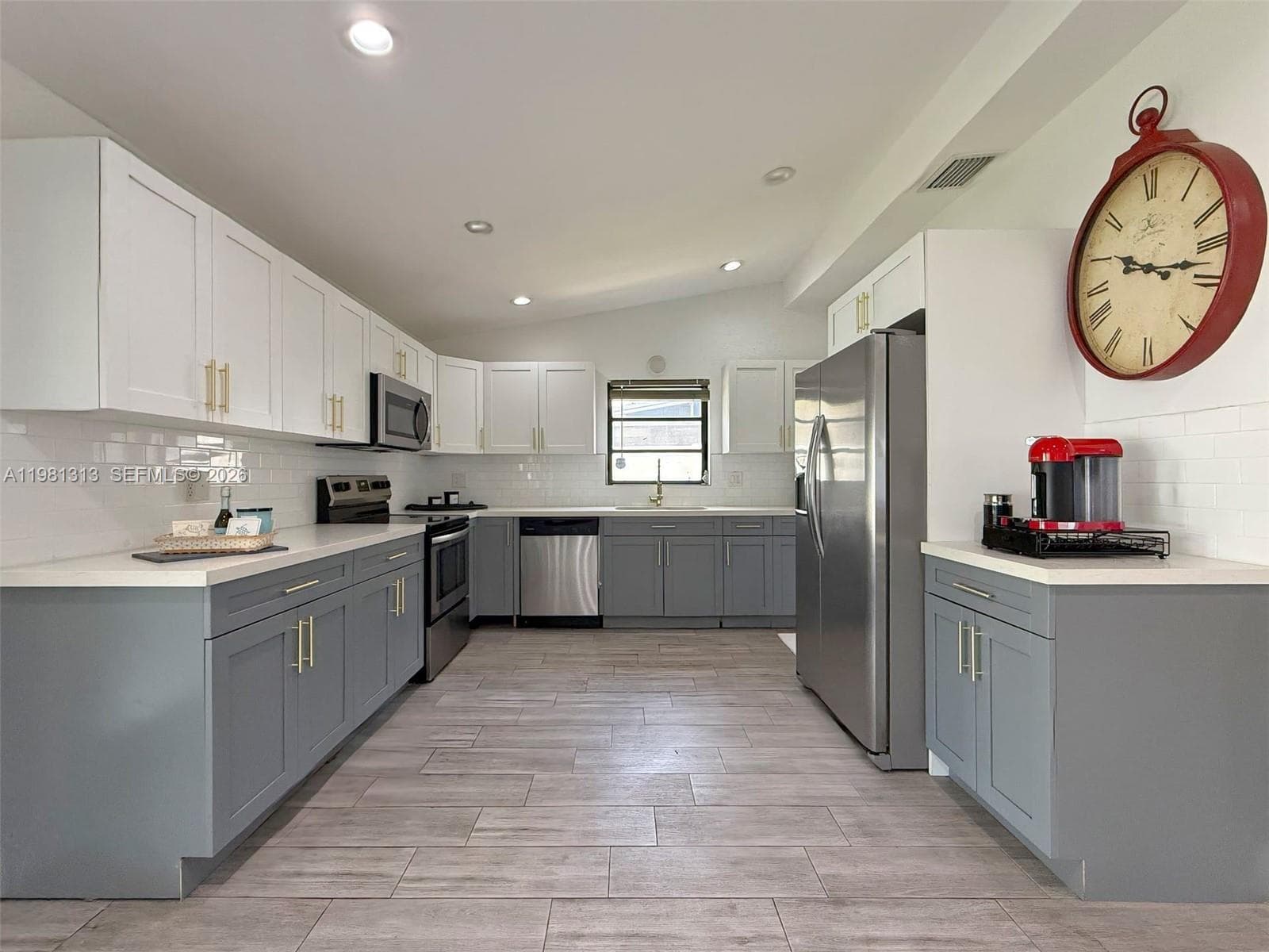 2525 Tortugas Ln photo 9