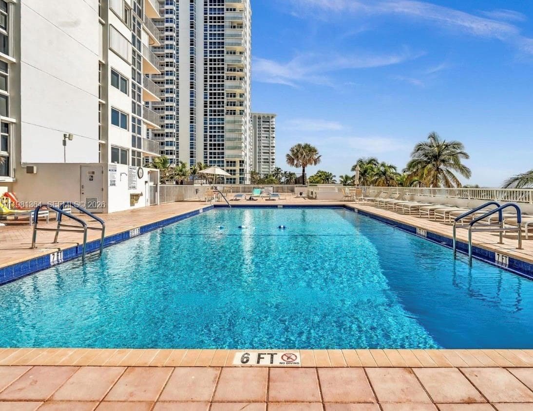1370 S Ocean Blvd 1506 photo 16