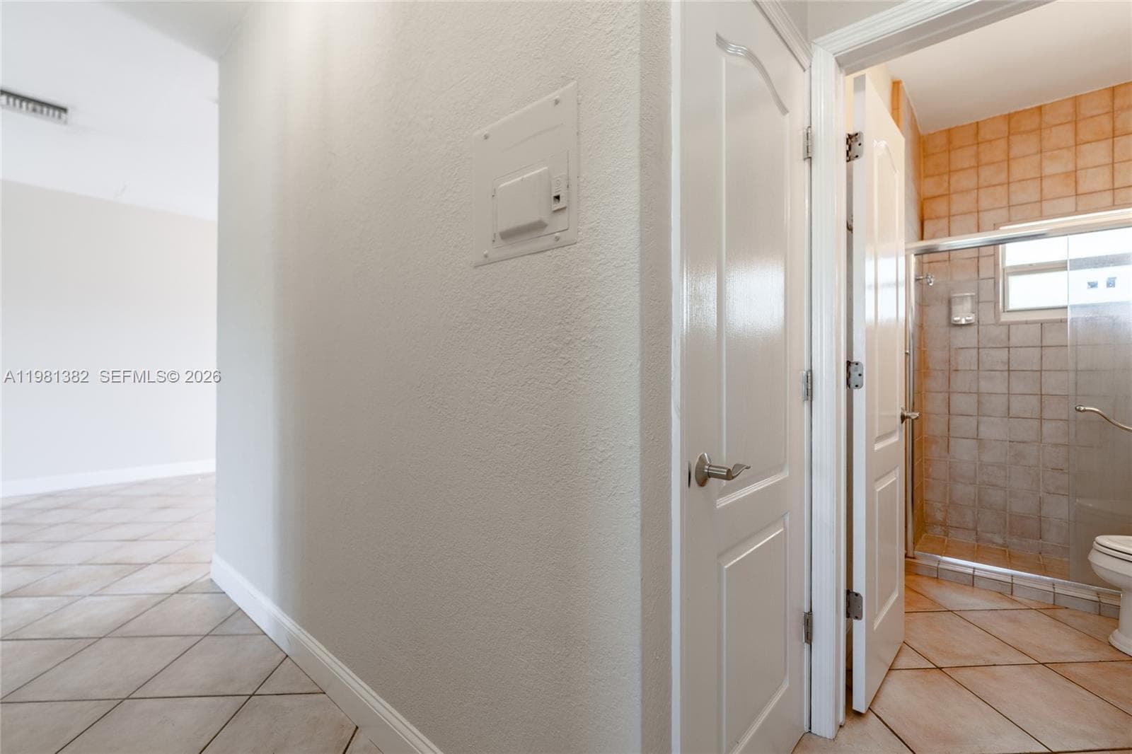 2225 NE 123rd St 215 photo 13