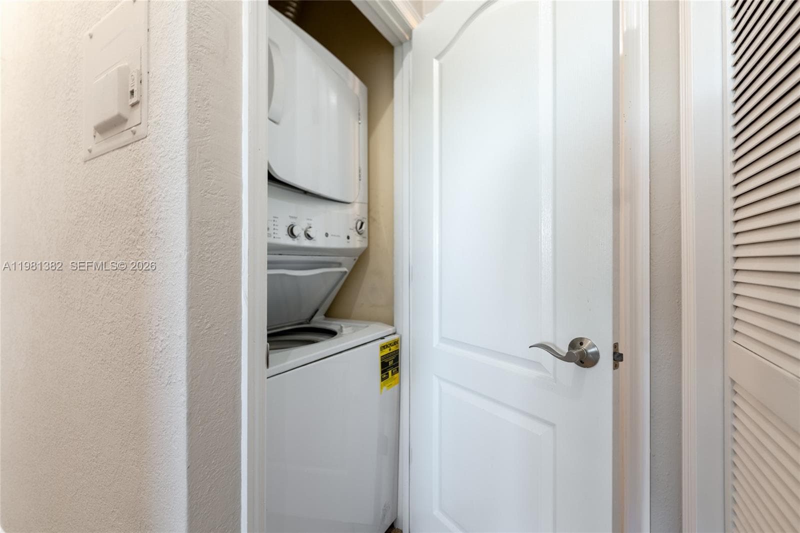 2225 NE 123rd St 215 photo 12