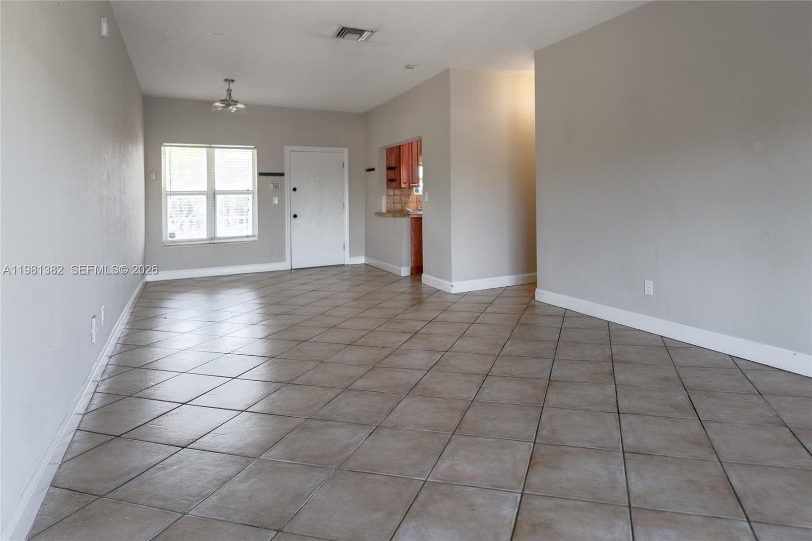 2225 NE 123rd St 215 photo 5