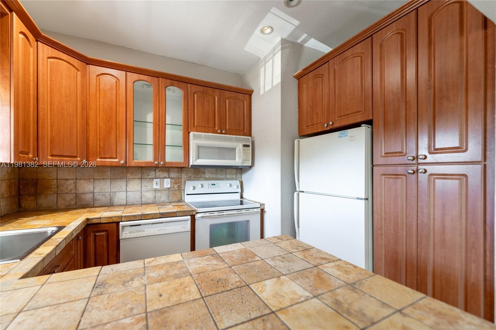 2225 NE 123rd St 215 photo 10