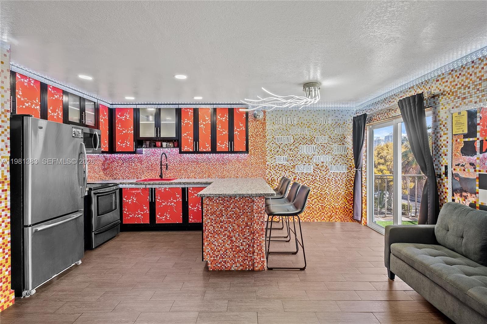 3665 NE 167th St 409 photo 4
