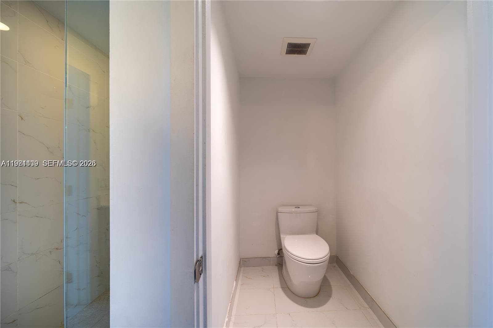 16385 Biscayne Blvd 1120 photo 12