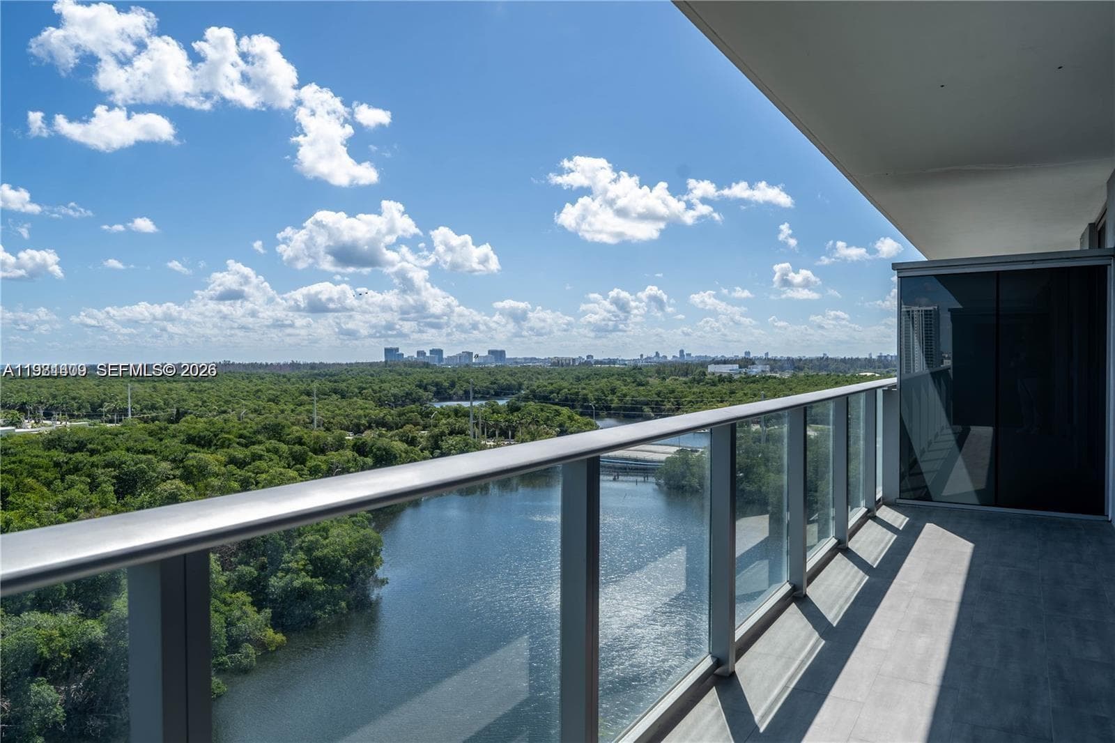 16385 Biscayne Blvd 1120 photo 13