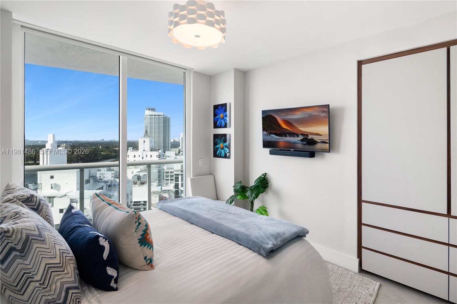 3801 Collins Ave 1906 photo 16