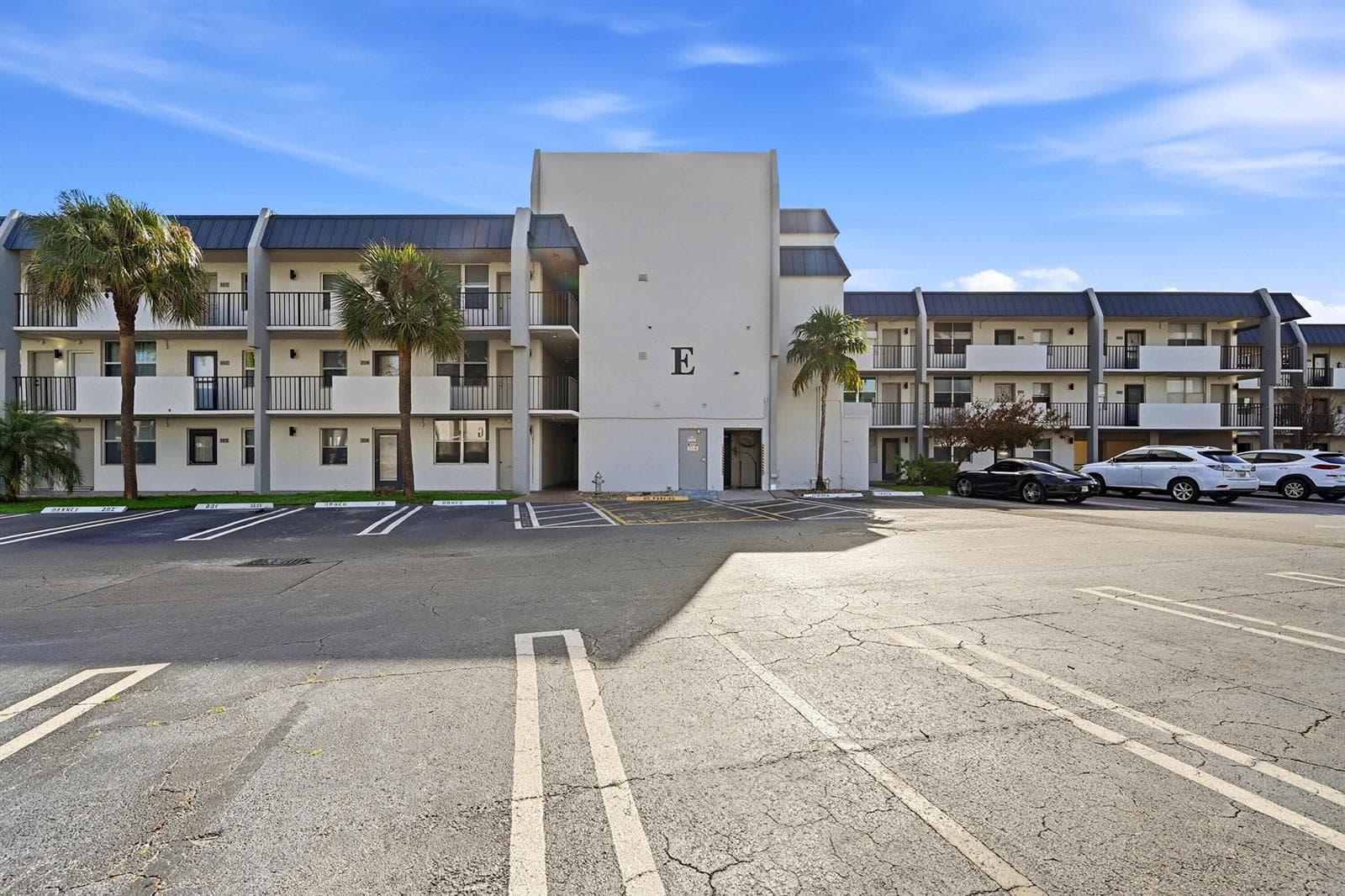 777 Federal Highway E - 101 photo 2