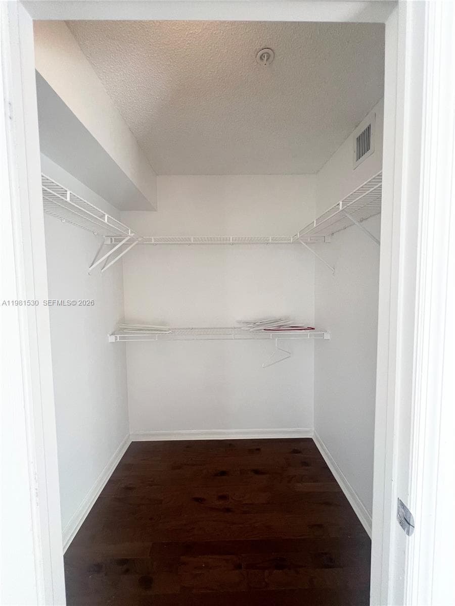 2991 185th St 1702 photo 22