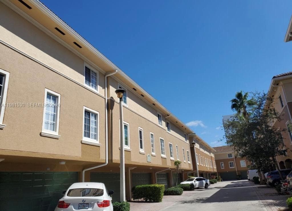 2991 185th St 1702 photo 15