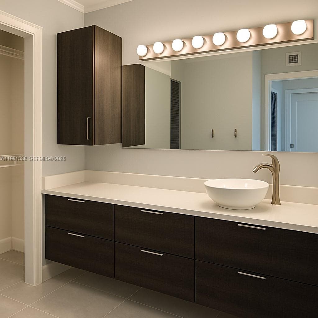 3731 Country Club Dr 622 photo 8