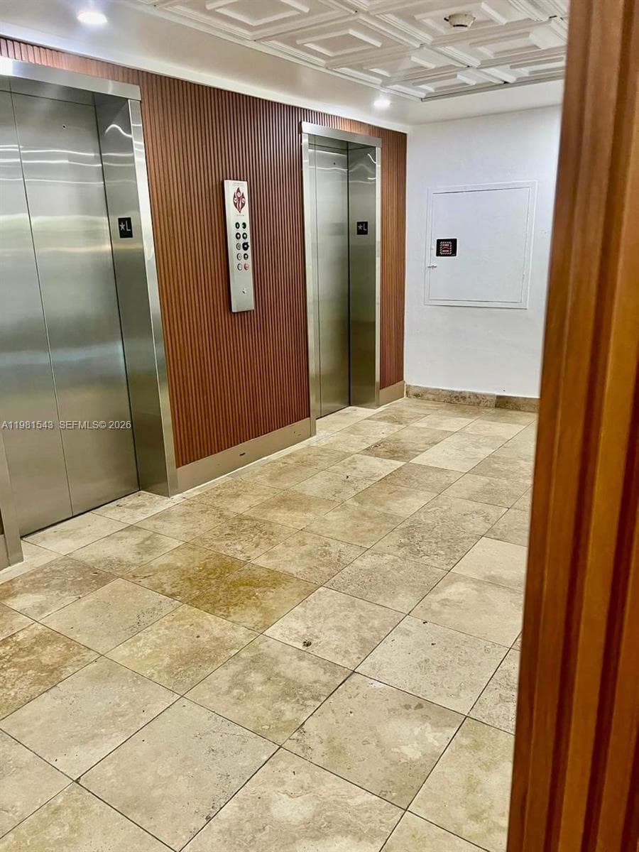 2903 Miami Beach Blvd 1003 photo 15