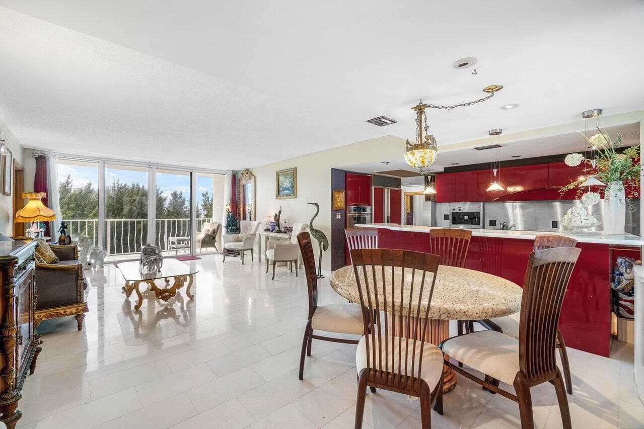 2774 S Ocean Boulevard 708 photo 2