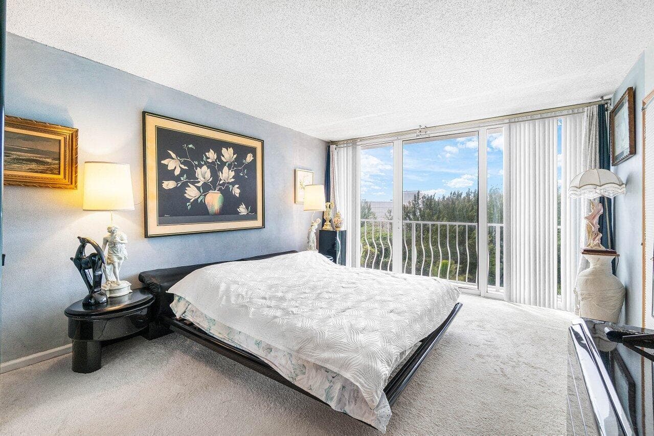 2774 S Ocean Boulevard 708 photo 10
