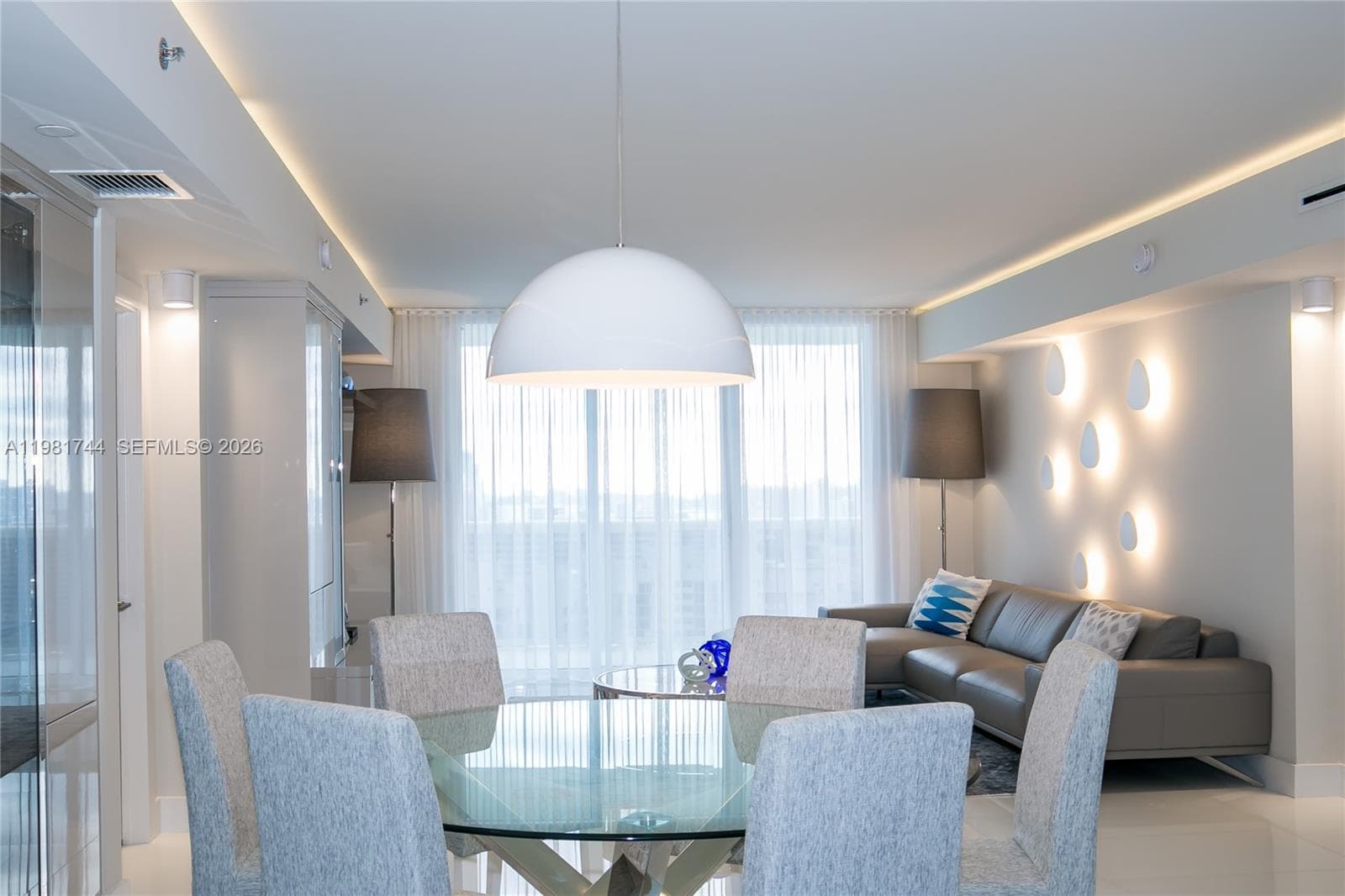 1830 S Ocean Dr 2903 photo 4