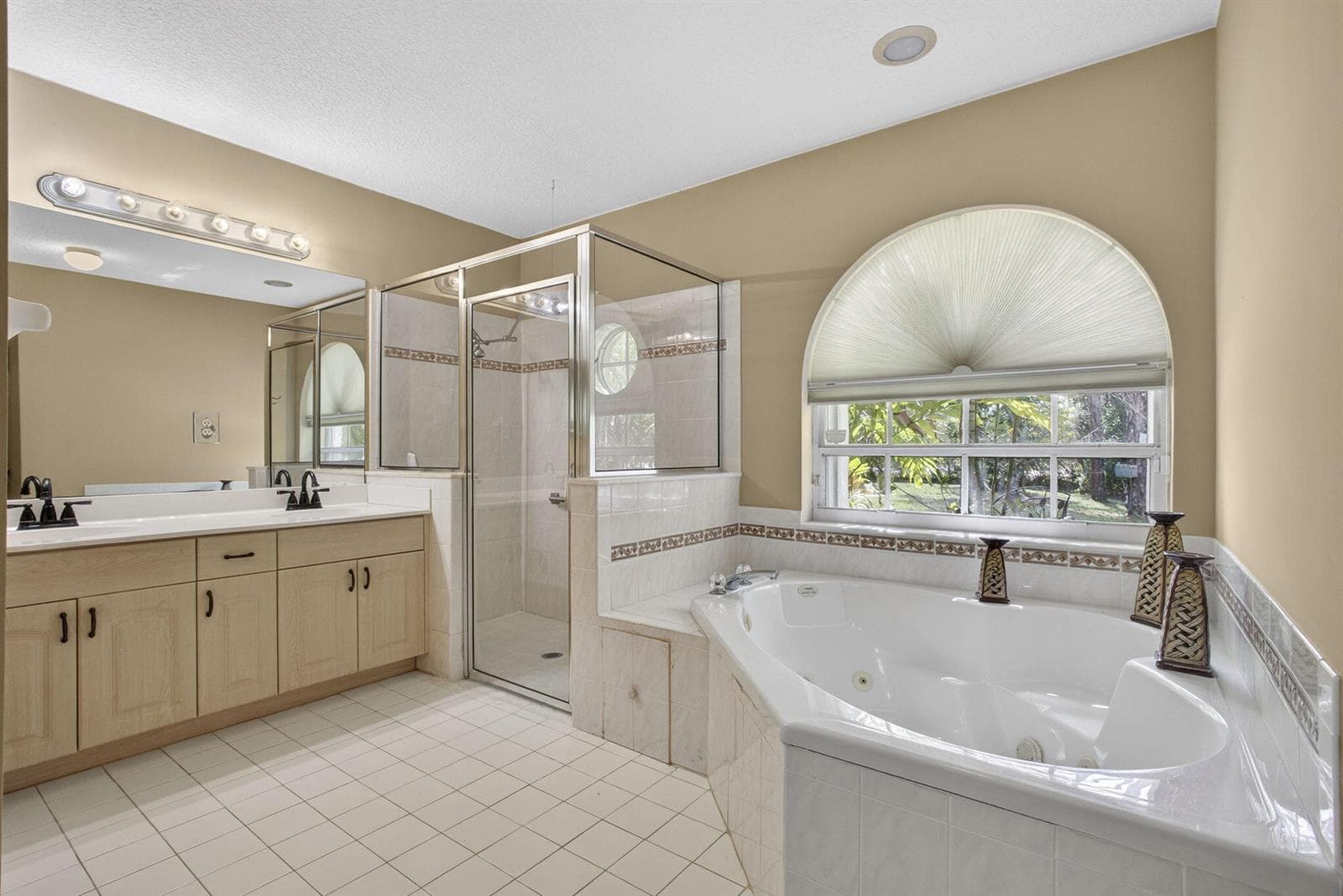 12751 Orange Boulevard photo 20