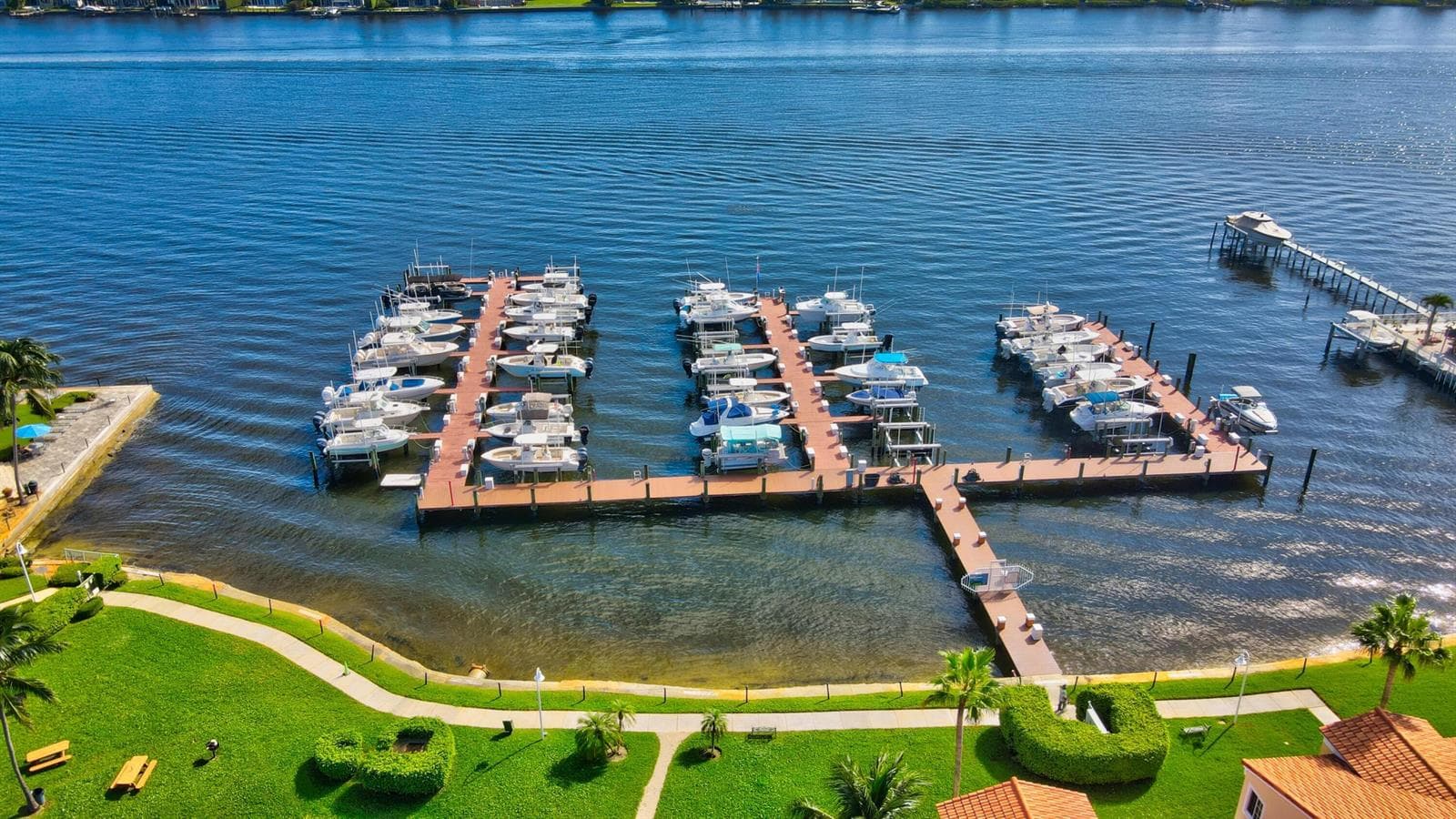 145 Yacht Club Way 304 photo 6