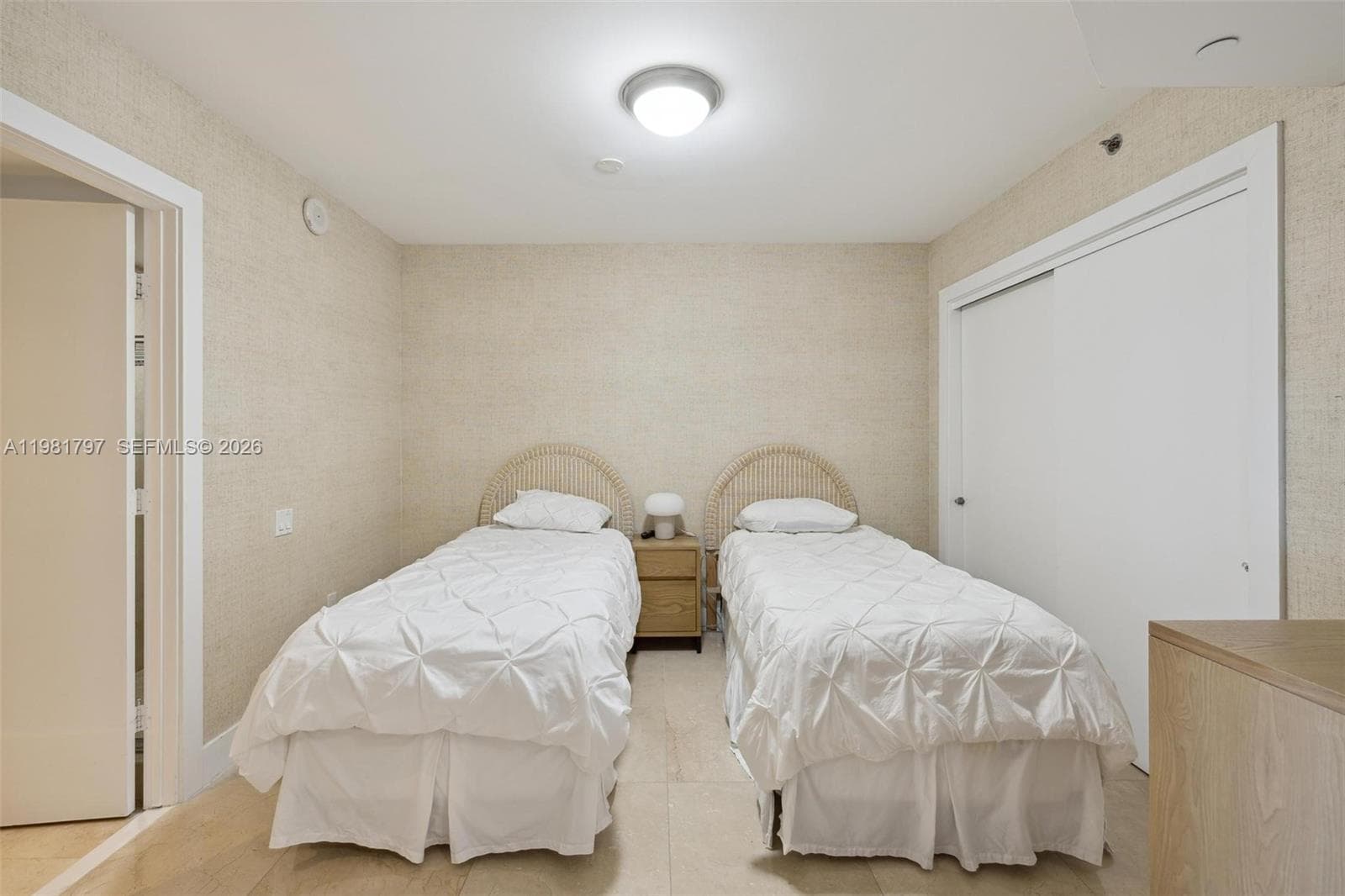 1830 S Ocean Dr 2904 photo 19